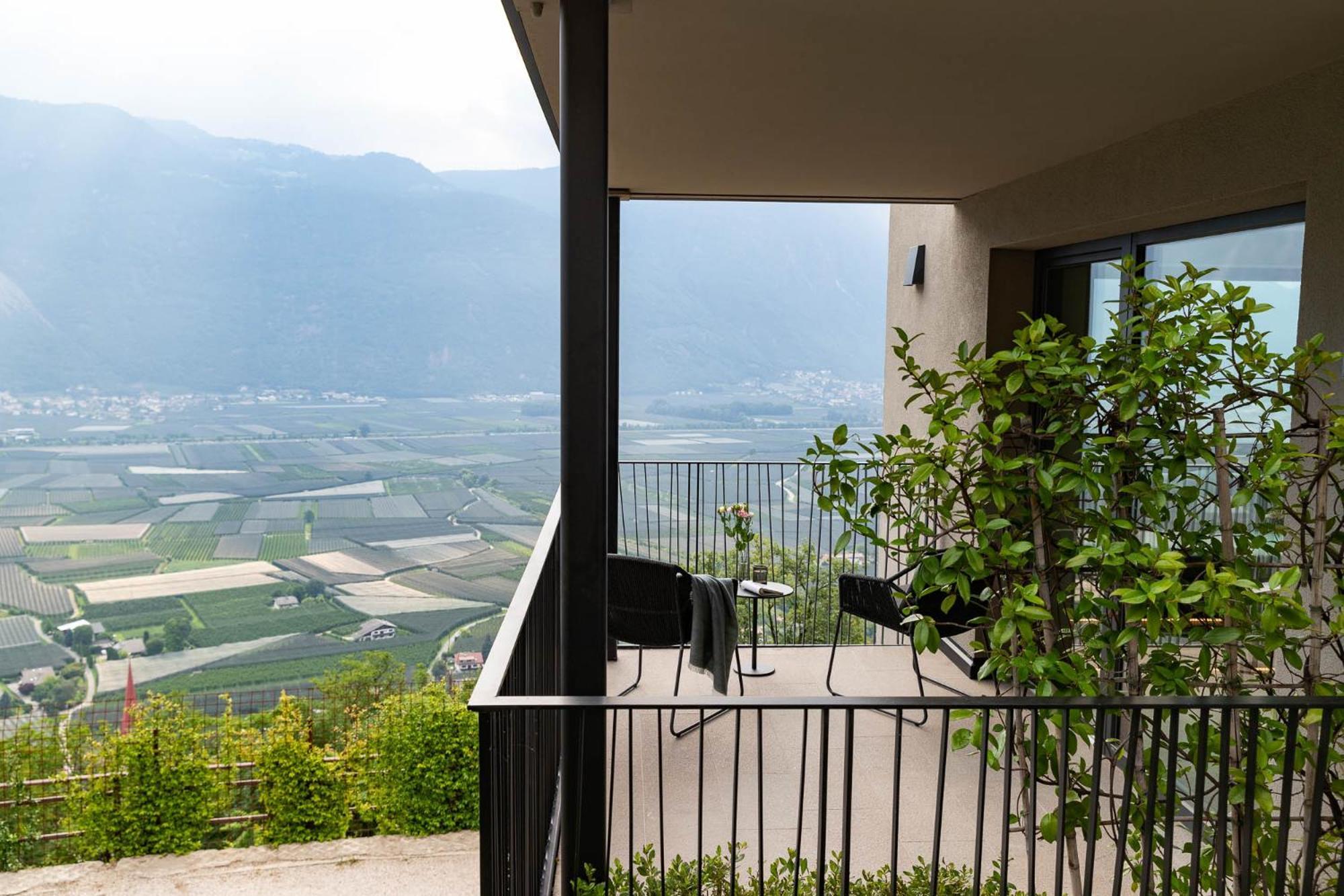 My Spring - Panoramic Suites Lana Bilik gambar